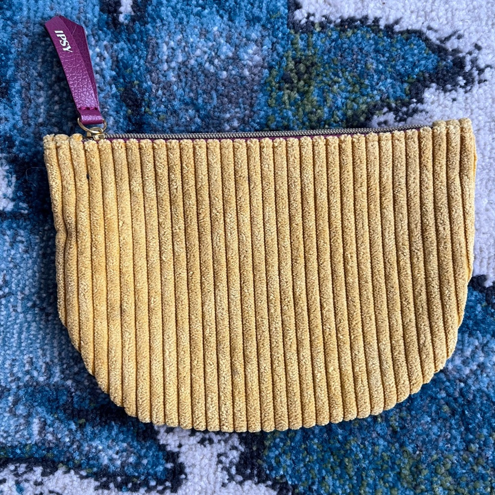 5/$20 Ipsy cosmetic makeup bag